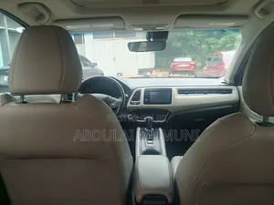 Honda HR-V Touring AWD 2019 Gray