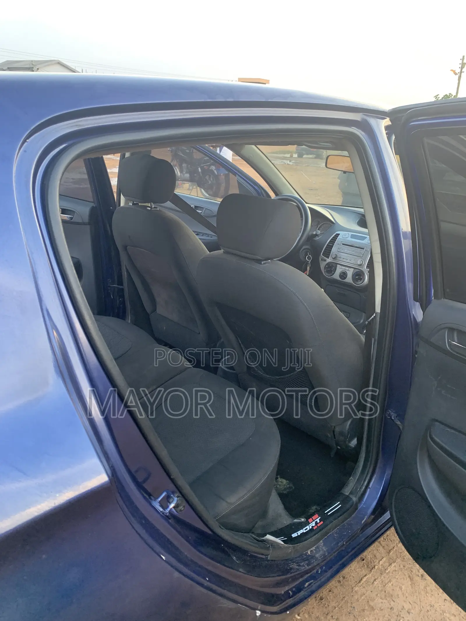 Hyundai i20 1.4 U2 CRDi Diesel (MT) 2012 Blue