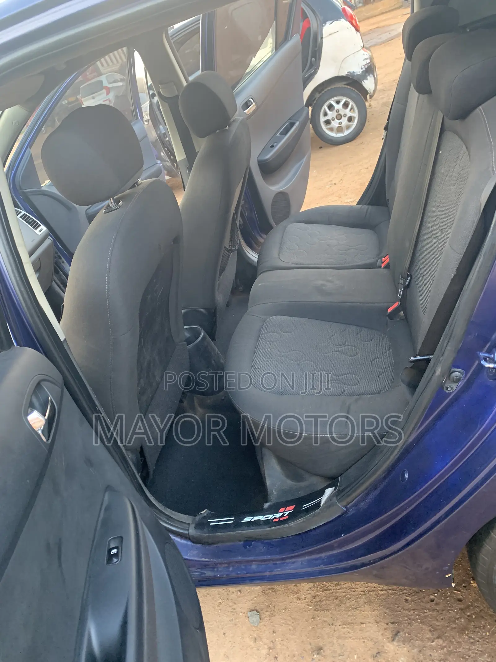 Hyundai i20 1.4 U2 CRDi Diesel (MT) 2012 Blue