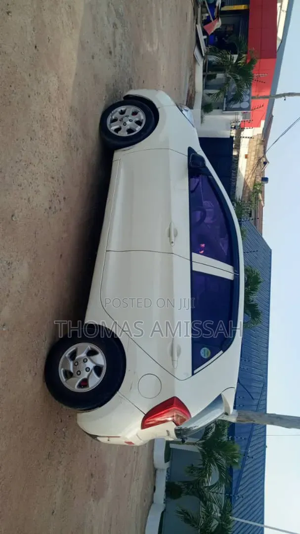 Kia Morning 2012 White