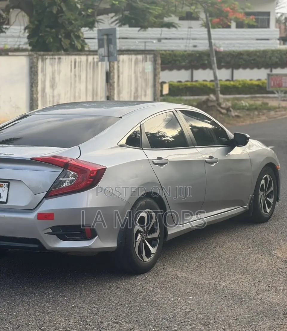 Honda Civic 2018 Silver