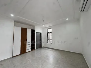 4bdrm Duplex in Ability Square for rent