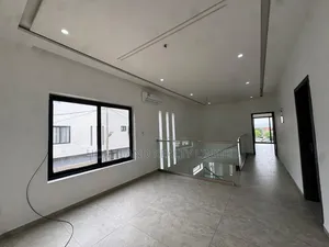 4bdrm Duplex in Ability Square for rent