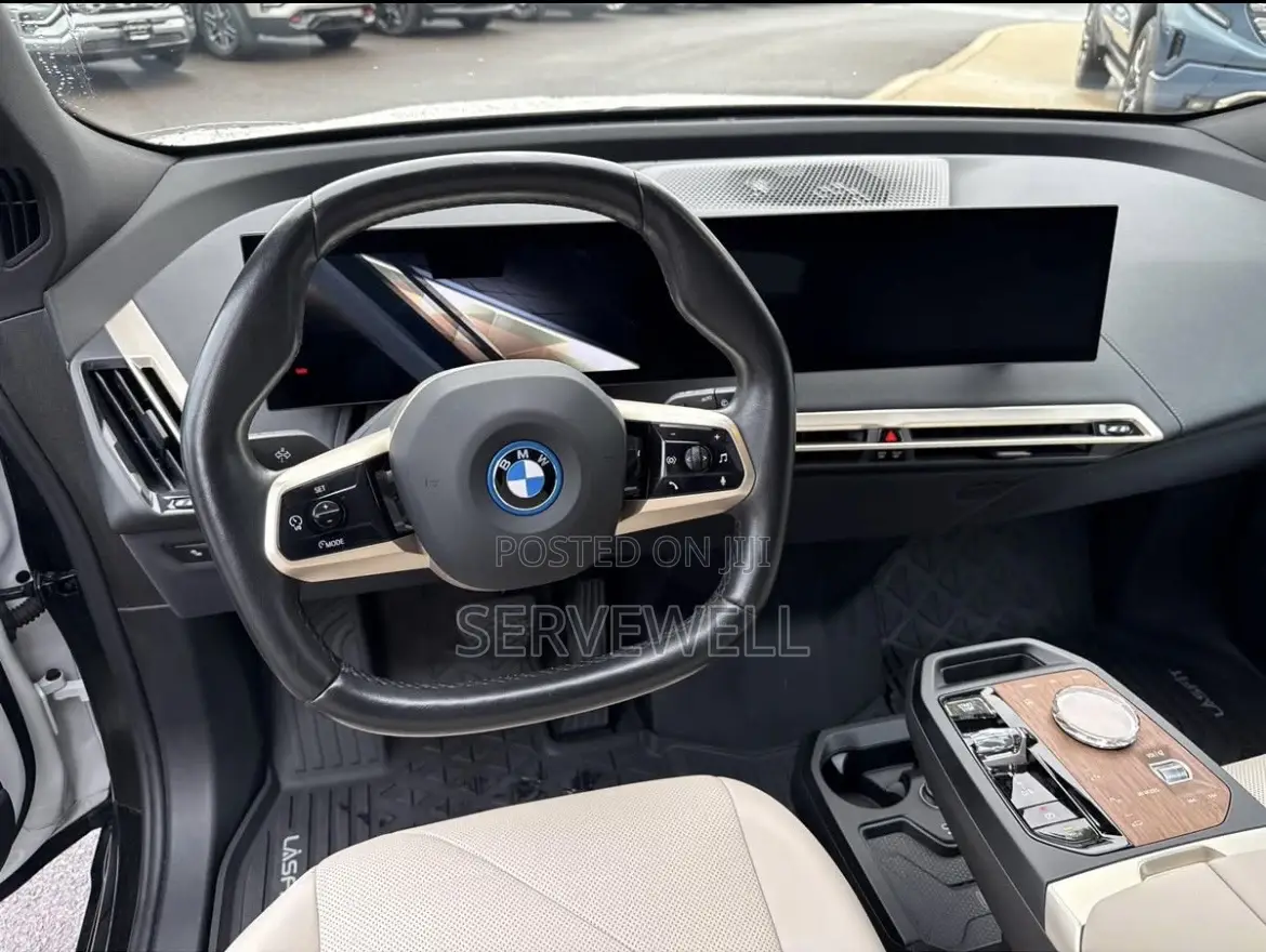 BMW iX M60 AWD 2023 White