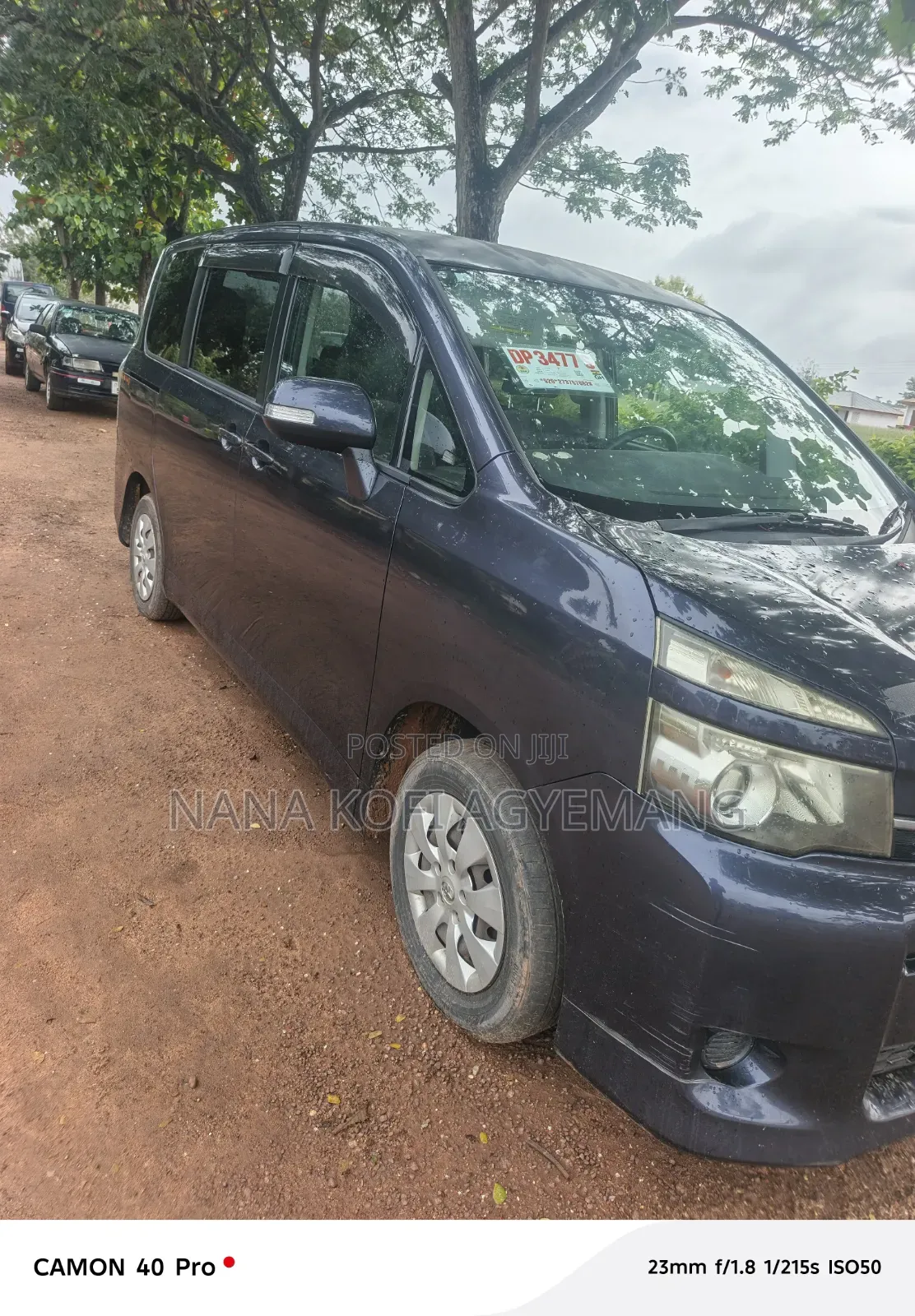 Toyota Voxy 2010 Purple