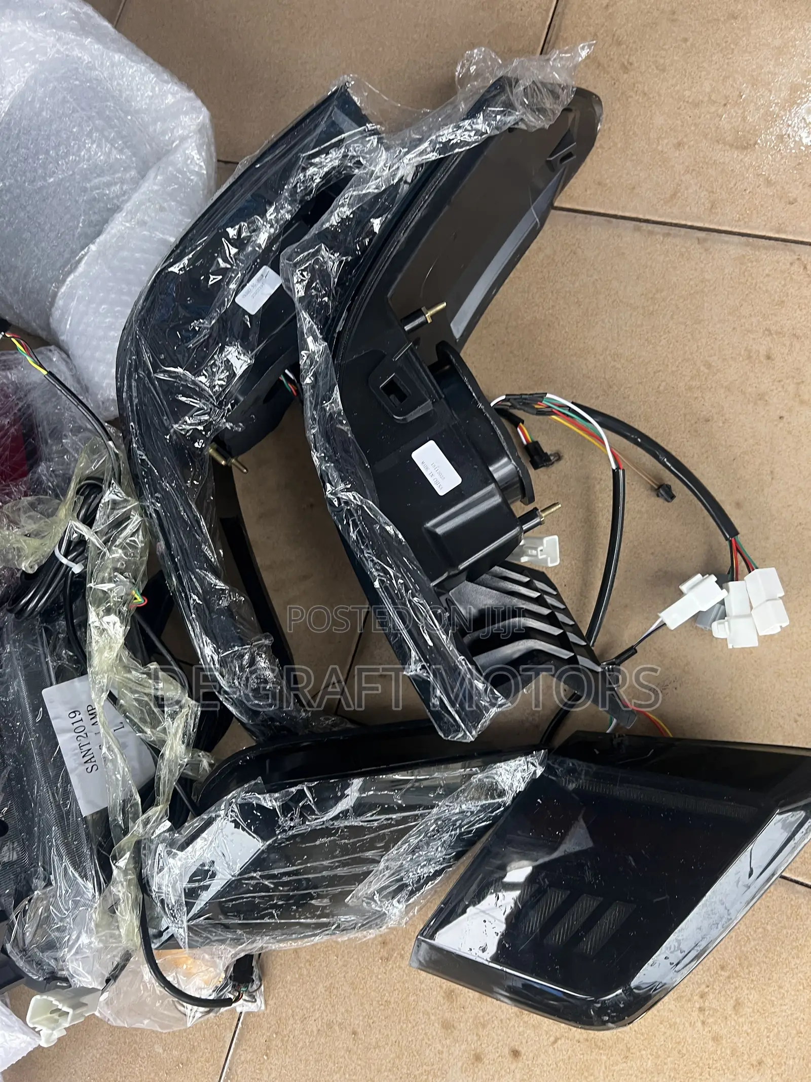 Camry 07-11 Spec Taillight and Bootlight