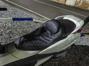 Yamaha Majesty 2014 White