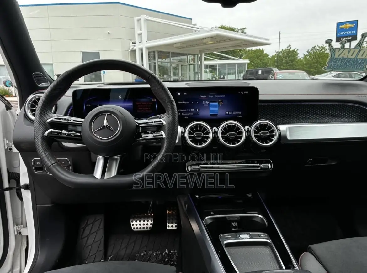 Mercedes-Benz EQB 300 4MATIC 2024 White