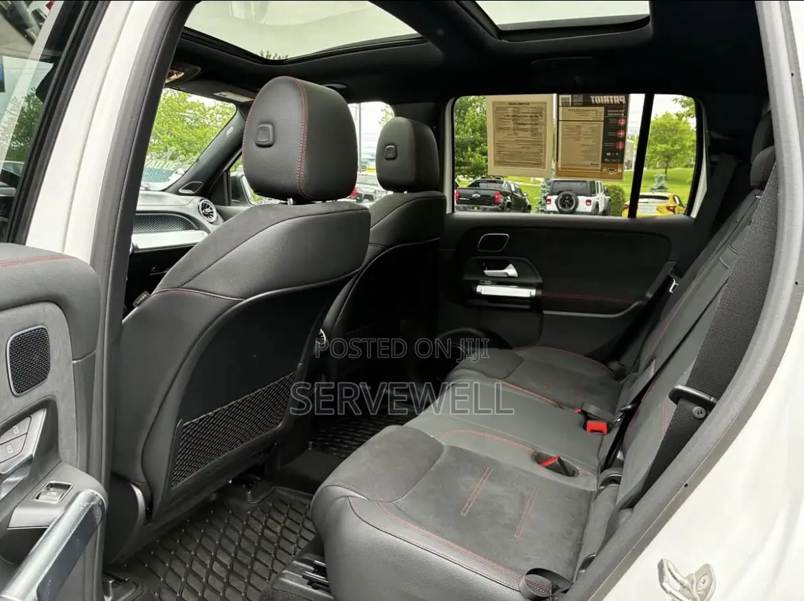 Mercedes-Benz EQB 300 4MATIC 2024 White