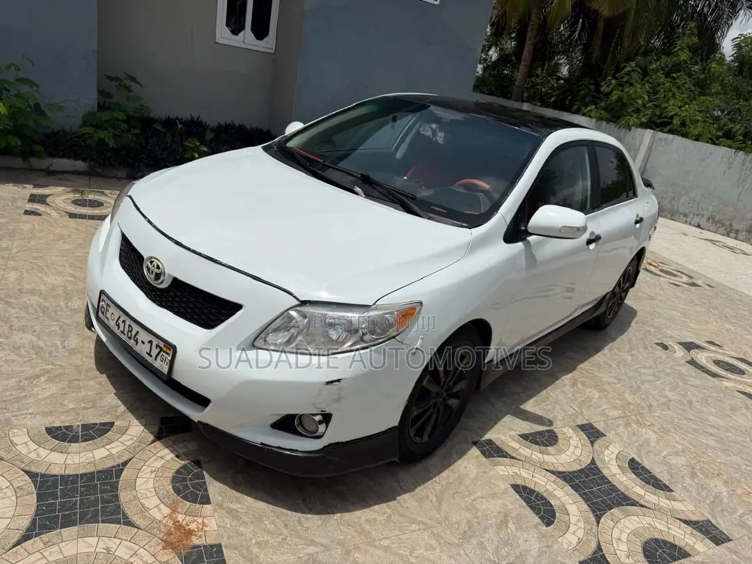 Toyota Corolla 2009 White