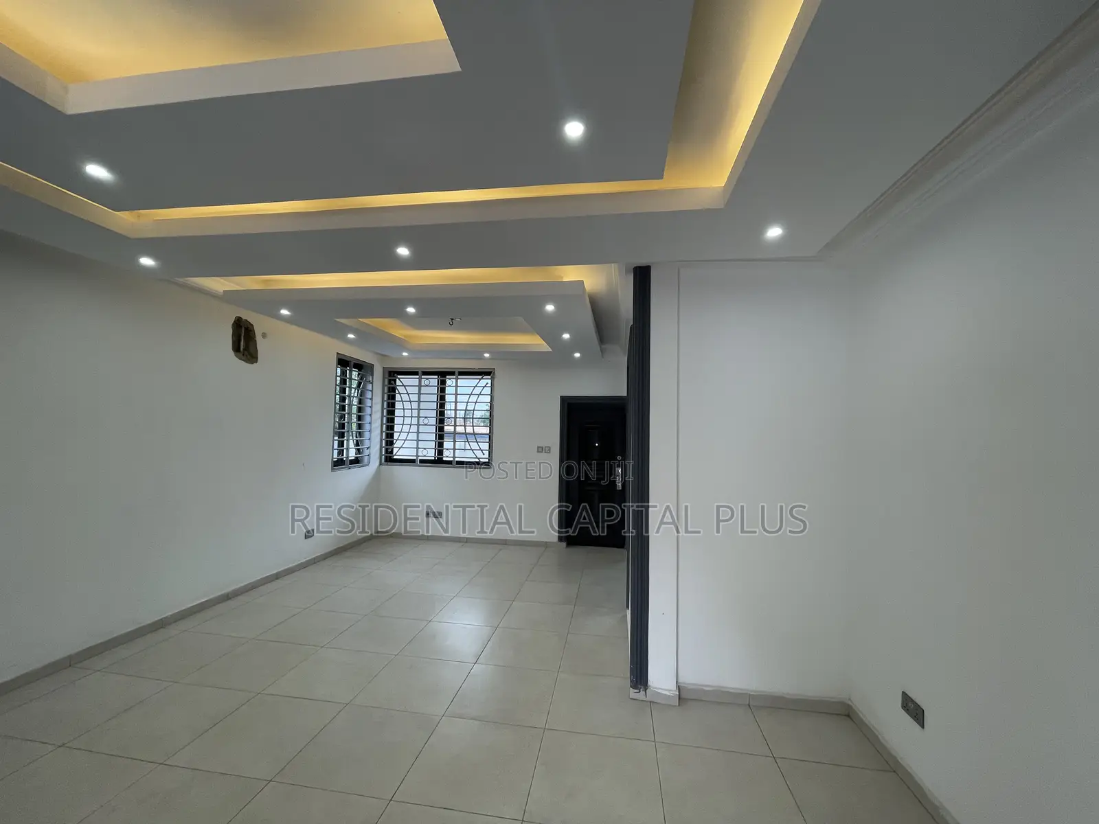 4bdrm Duplex in Spintex for sale
