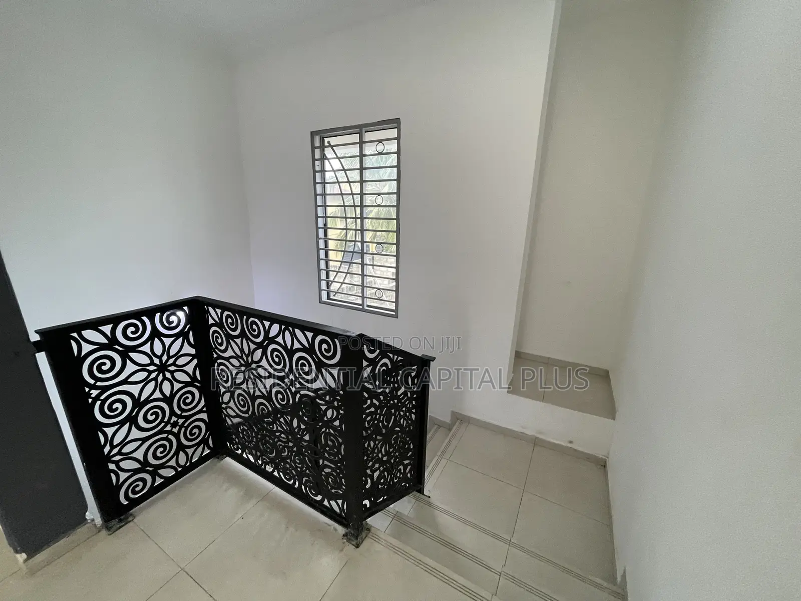 4bdrm Duplex in Spintex for sale