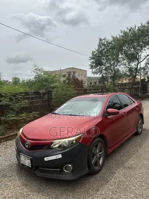 Toyota Camry 2014 Red