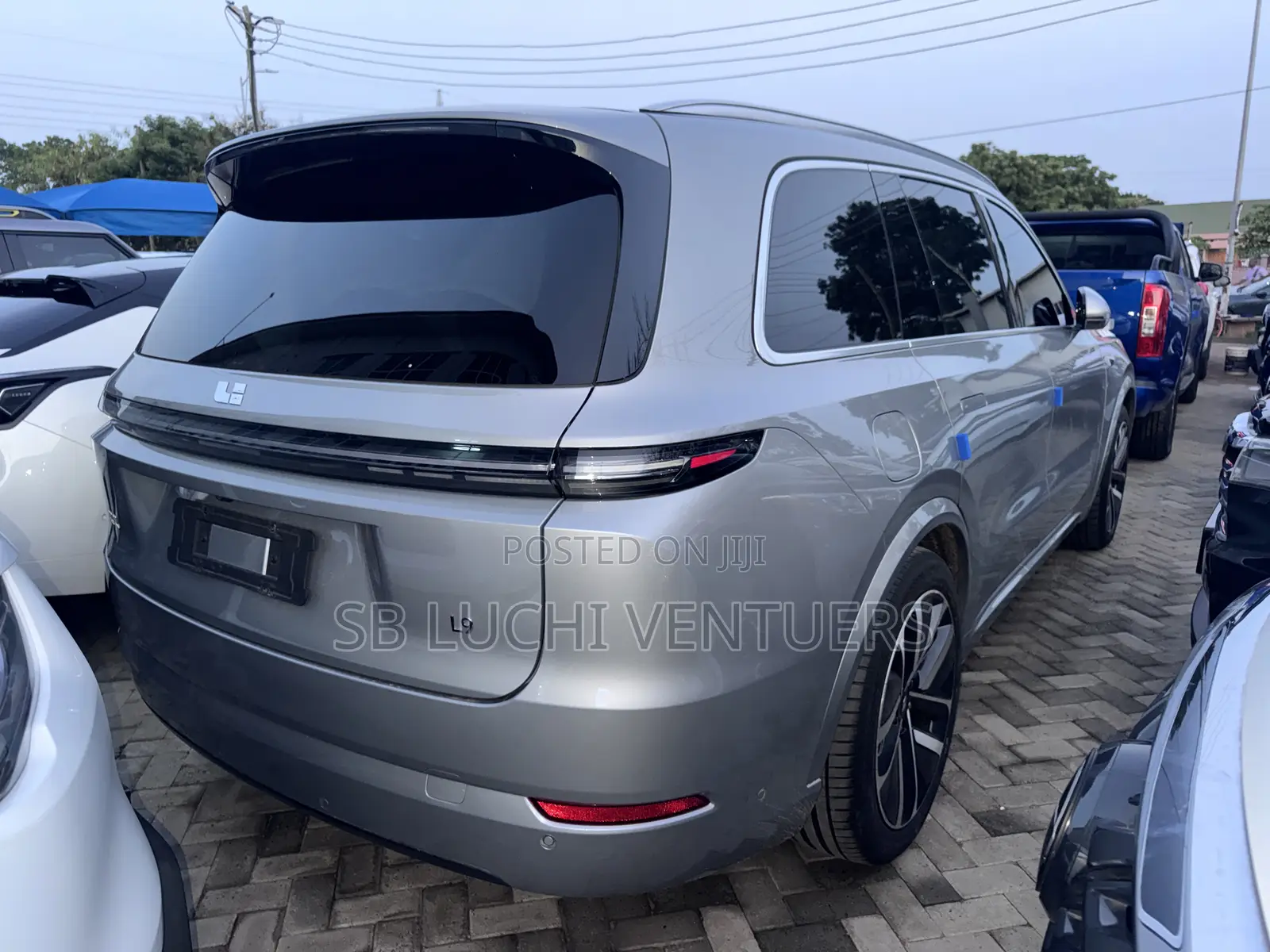 Li Auto L9 1.5 Hybrid AWD 2022 Black