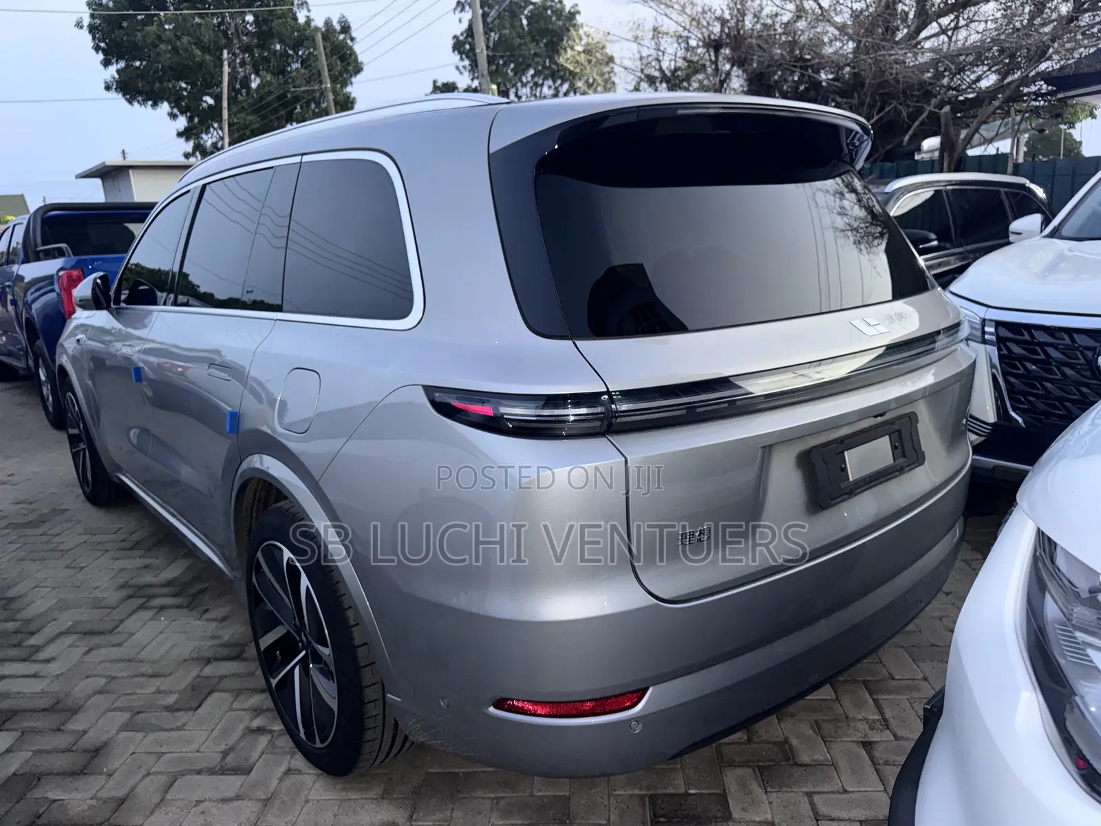 Li Auto L9 1.5 Hybrid AWD 2022 Black
