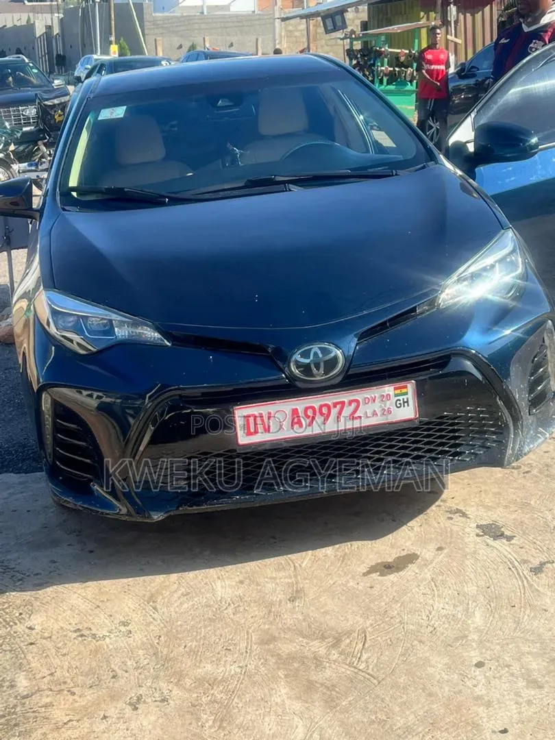 Toyota Corolla LE (1.8L 4cyl 2A) 2018 Green