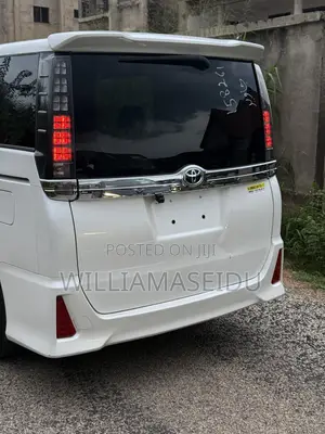 Toyota Voxy 2015 White