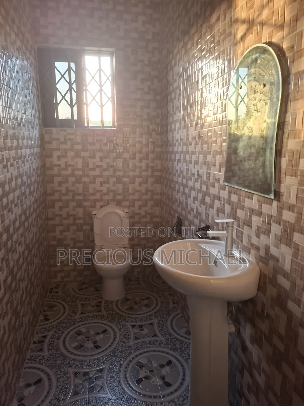 2bdrm Apartment in Yayra'S Apartment, Kasoa for sale