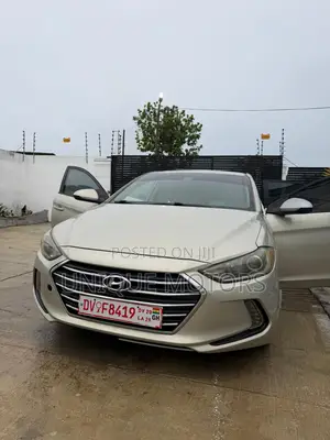 Hyundai Elantra SE Sedan FWD (2.0L 4cyl 6M) 2017 Gold