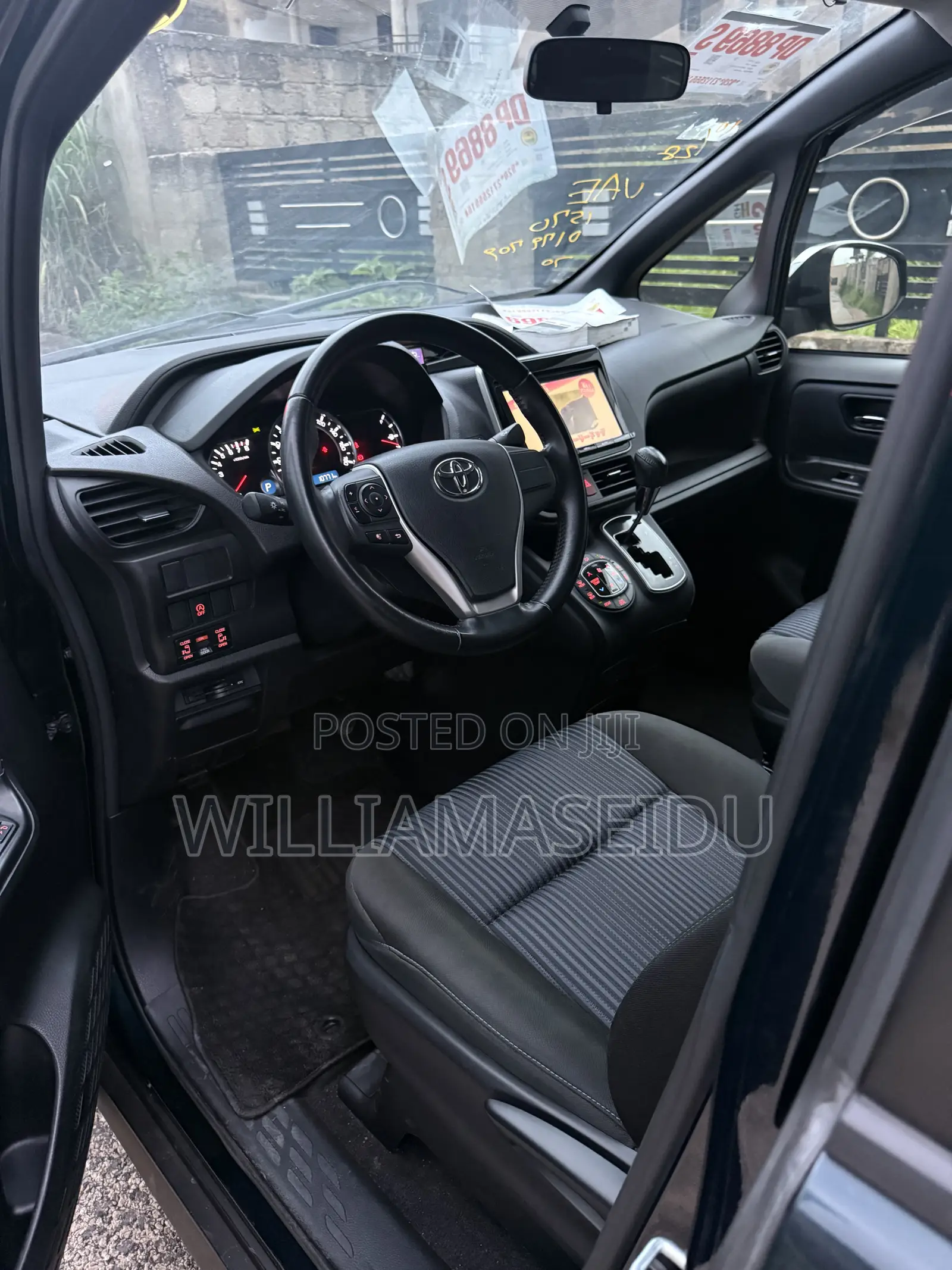 Toyota Voxy 2015 Teal