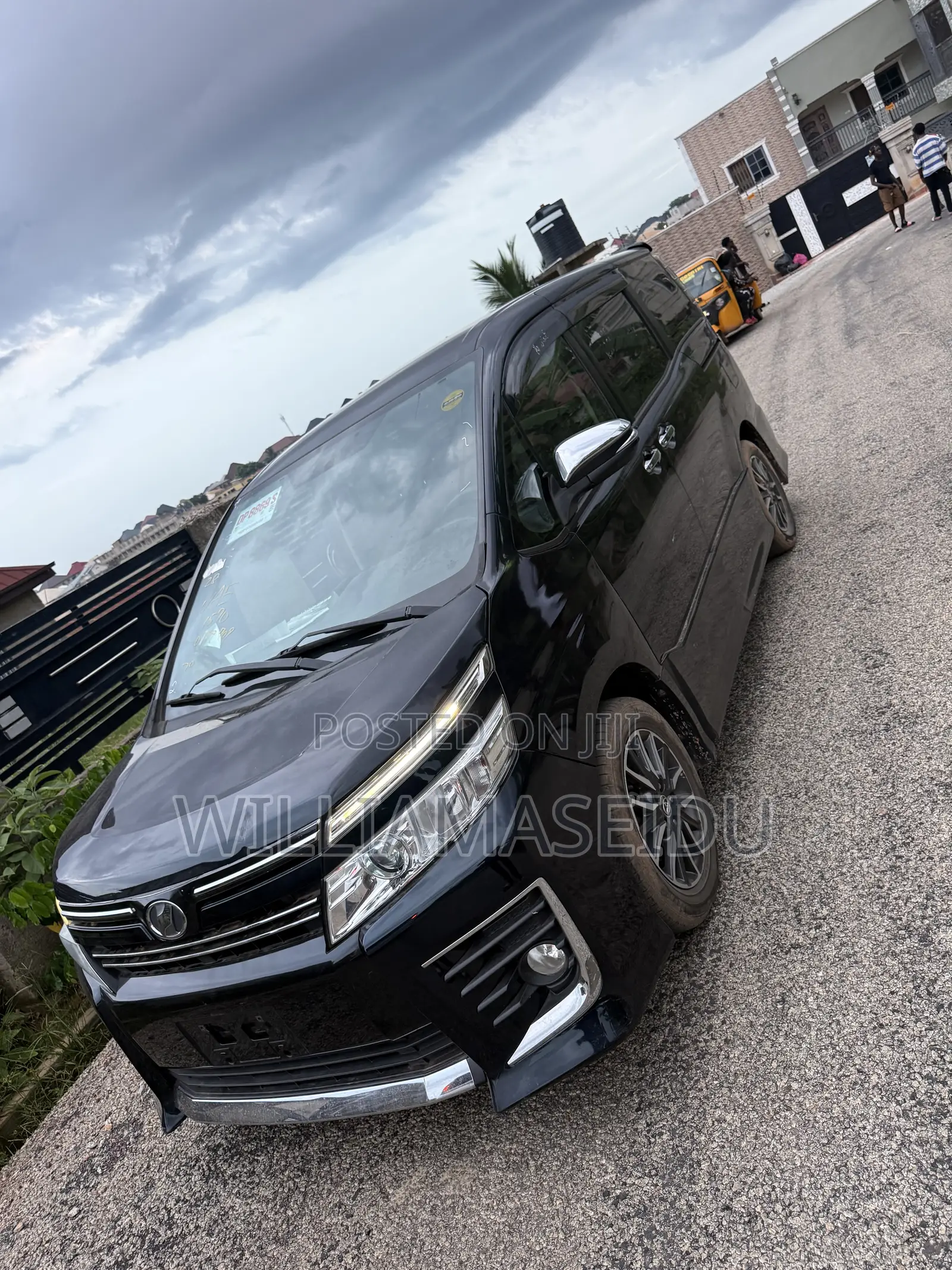 Toyota Voxy 2015 Teal