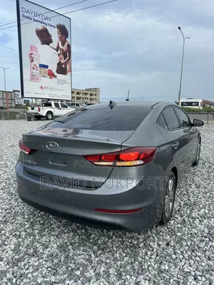 Hyundai Elantra 2017 Gray