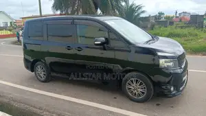 Toyota Voxy 2013 Black