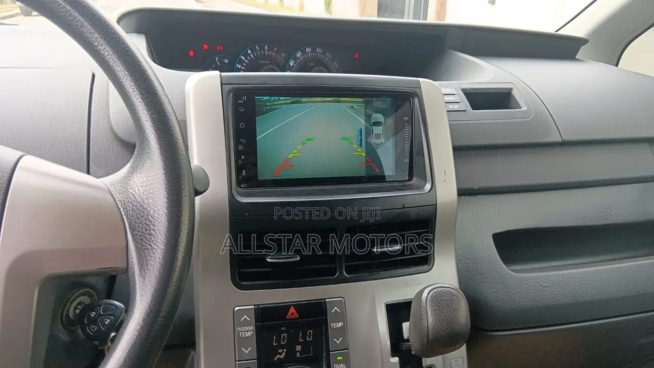 Toyota Voxy 2013 Black