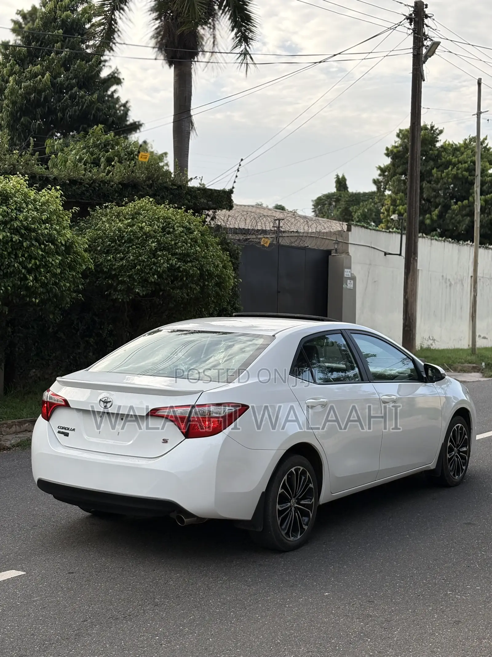 Toyota Corolla S 4dr Sedan (1.8L 4cyl CVT) 2015 White