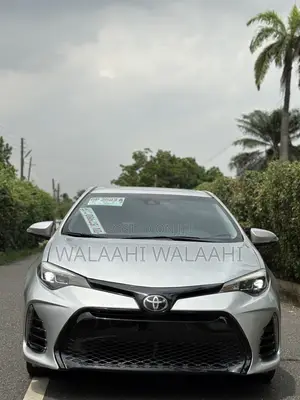 Toyota Corolla SE Special Edition 4dr Sedan (1.8L 4cyl CVT) 2017 Silver