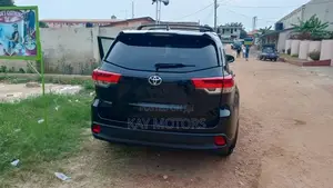 Toyota Highlander XLE 2019 Black