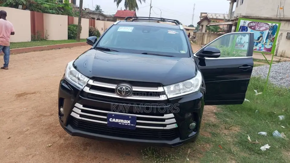 Toyota Highlander XLE 2019 Black