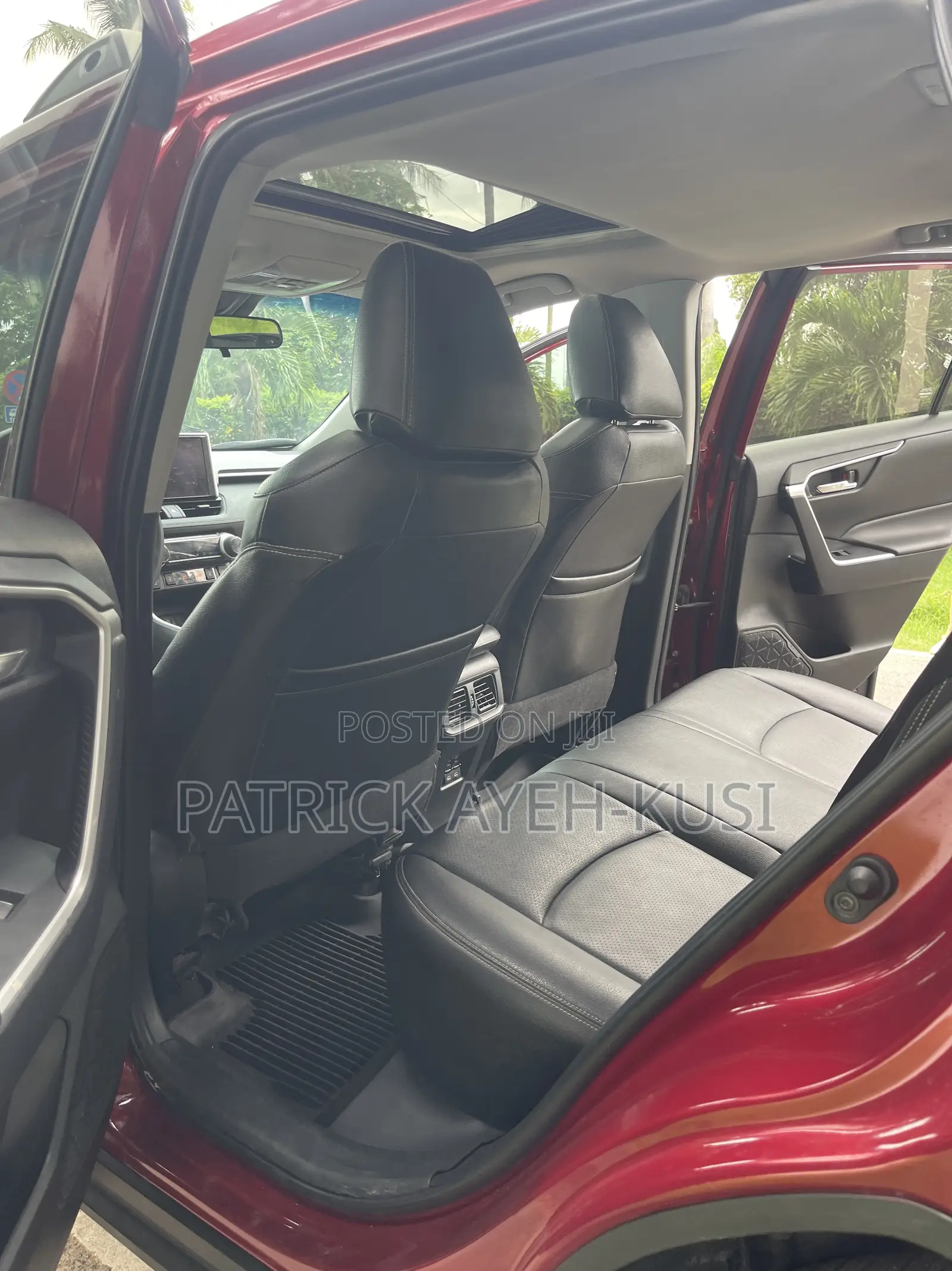 Toyota RAV4 XLE Premium AWD 2024 Red