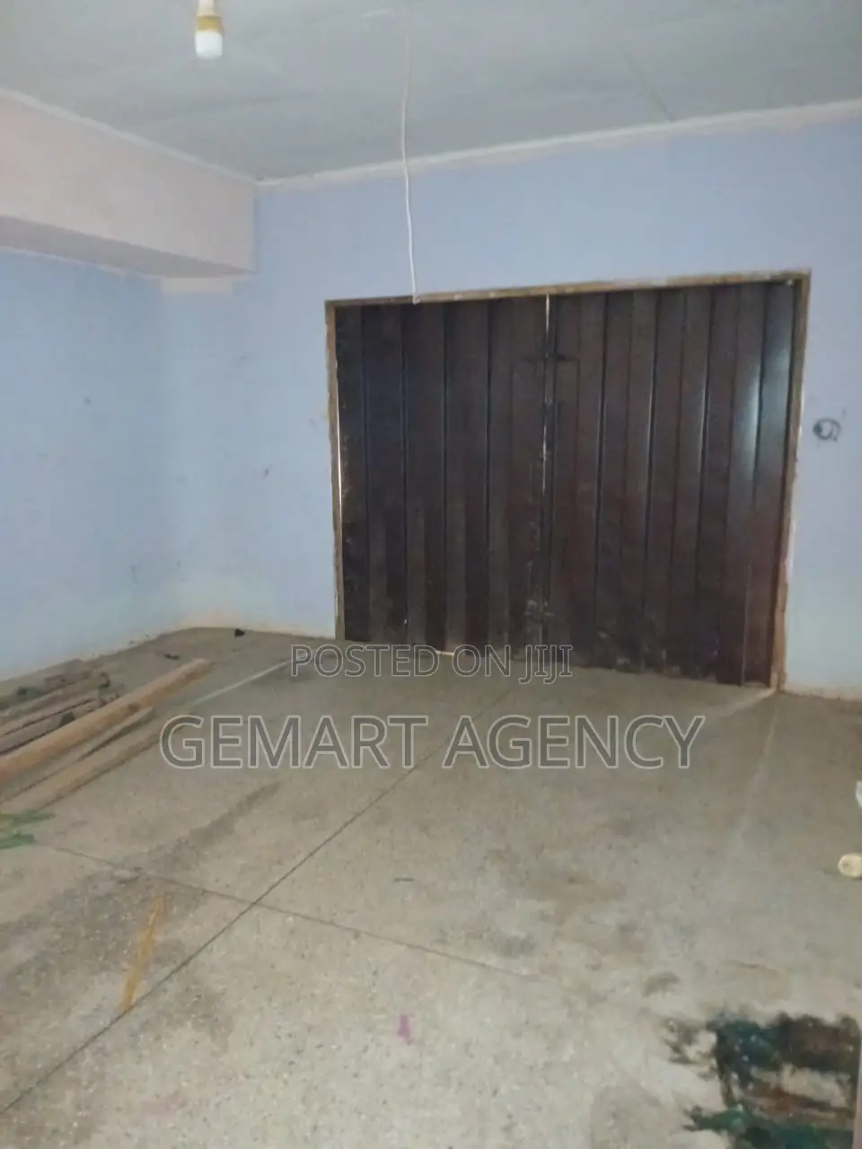 5bdrm Apartment in Taifa Bukina for rent