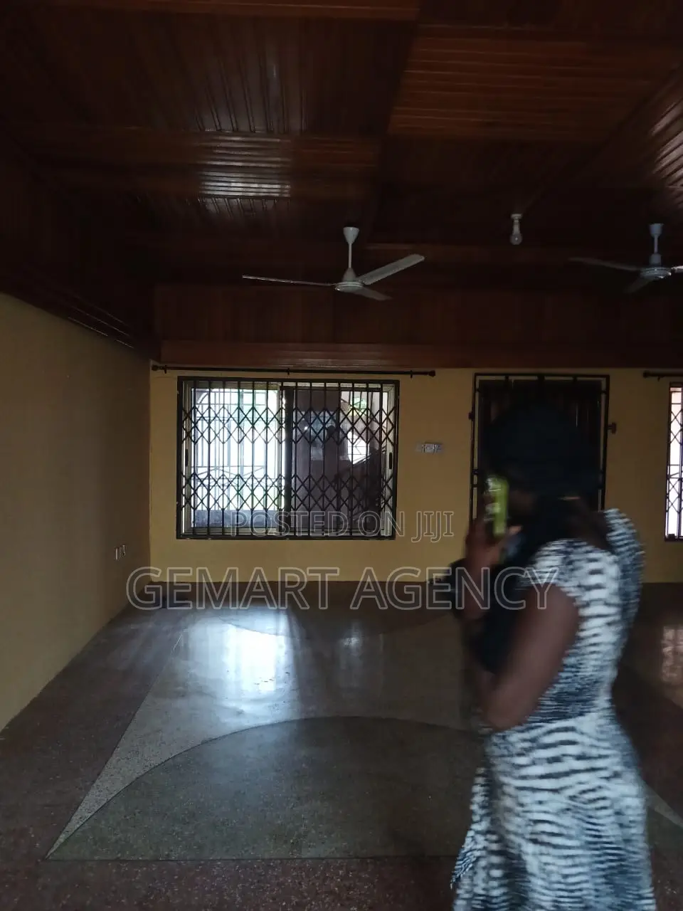 5bdrm Apartment in Taifa Bukina for rent