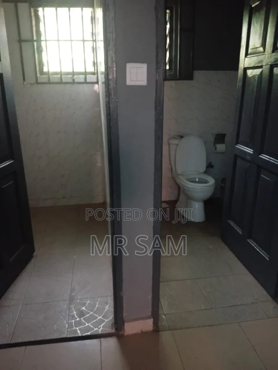 5bdrm House in Sam Properties, Adade for sale