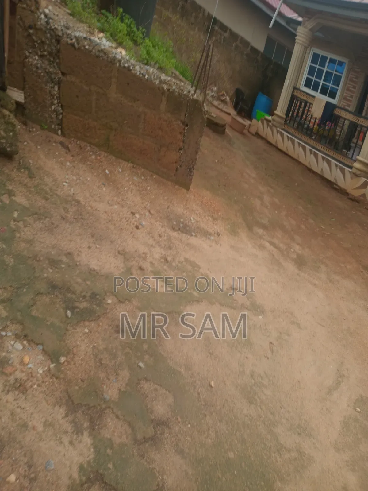 5bdrm House in Sam Properties, Adade for sale