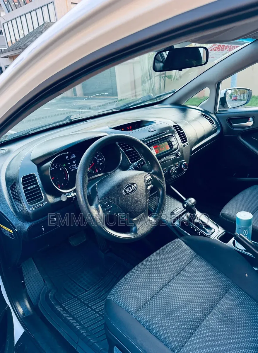 Kia Forte EX Sedan 2017 White
