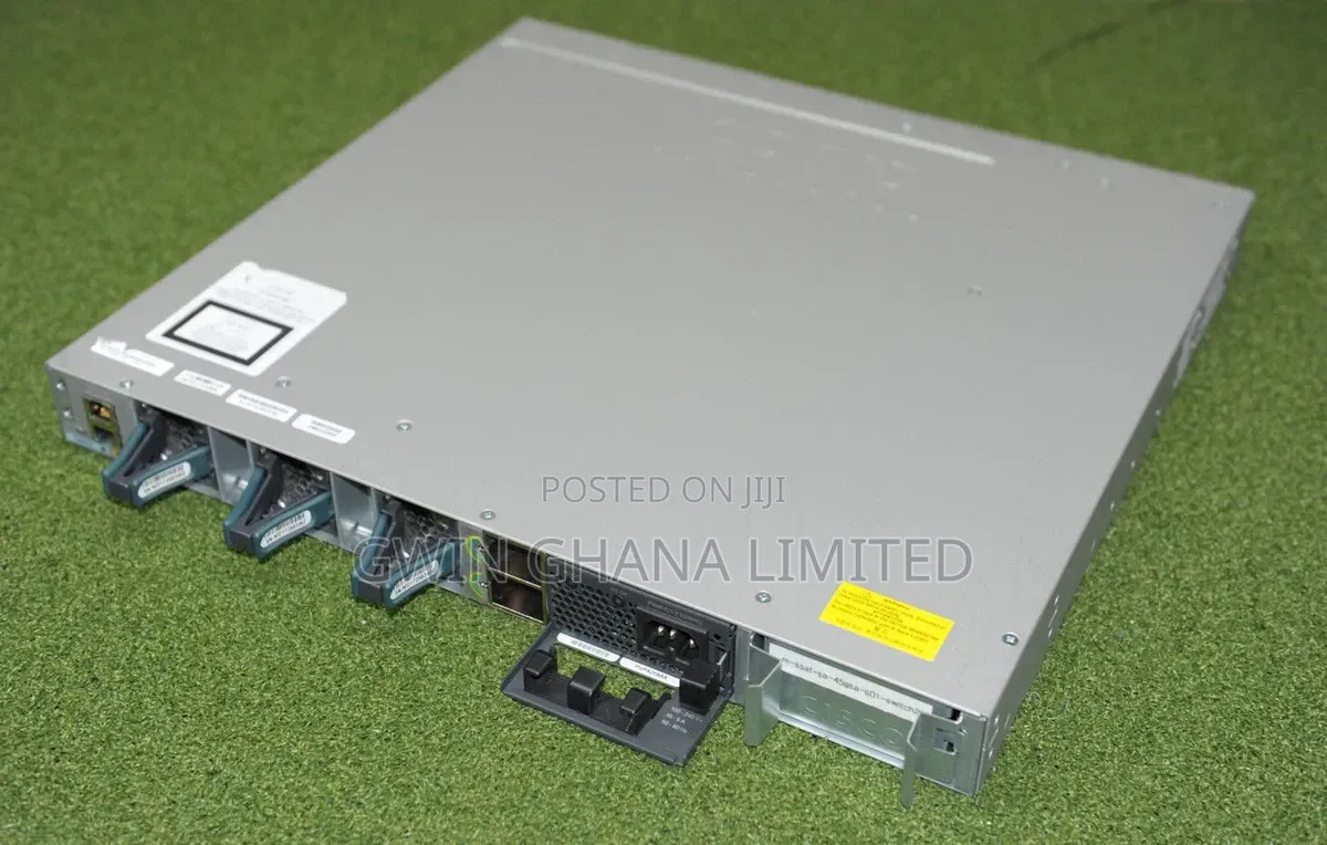 Cisco C3850-24t. 24port Gigabit Layer 3 Managed Switch.
