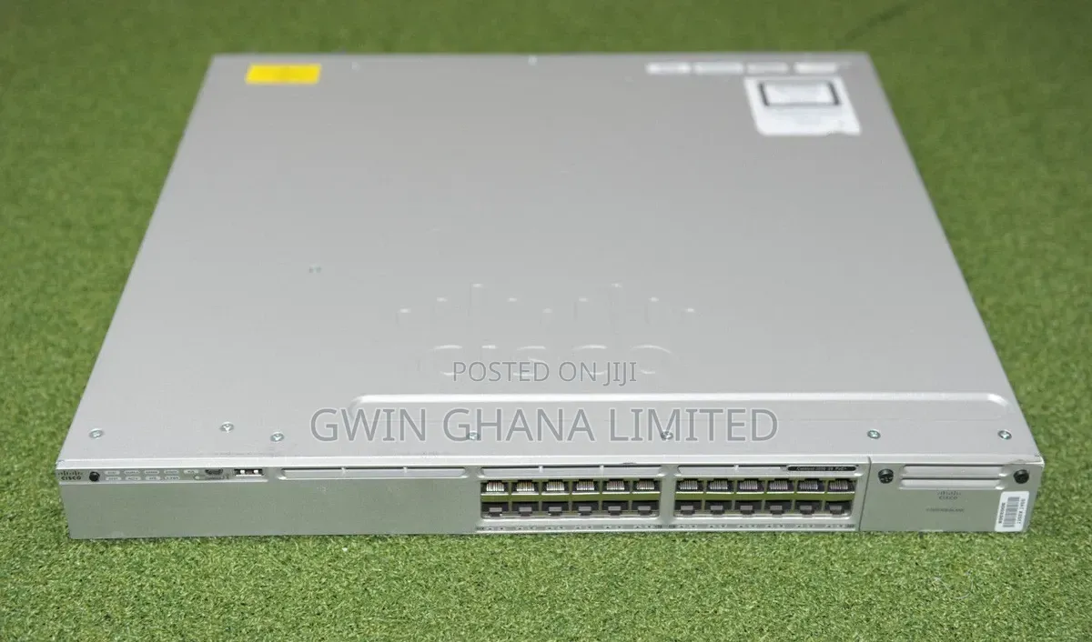 Cisco C3850-24t. 24port Gigabit Layer 3 Managed Switch.