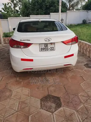 Hyundai Elantra GLS Sedan FWD (1.8L 4cyl 6A) 2013 White