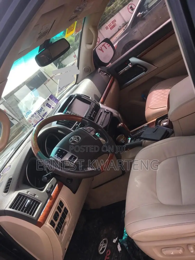 Toyota Land Cruiser 2017 Black