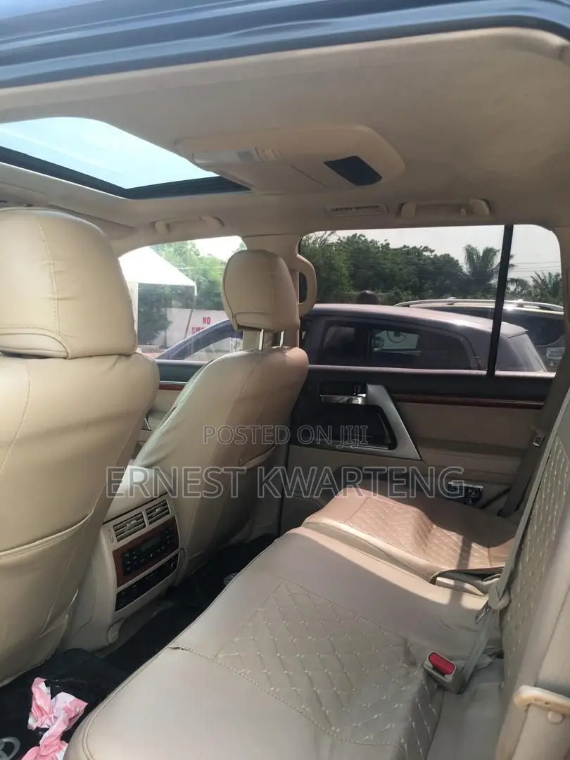 Toyota Land Cruiser 2017 Black