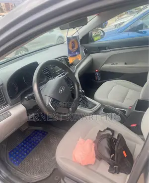 Hyundai Elantra 2017 Gray