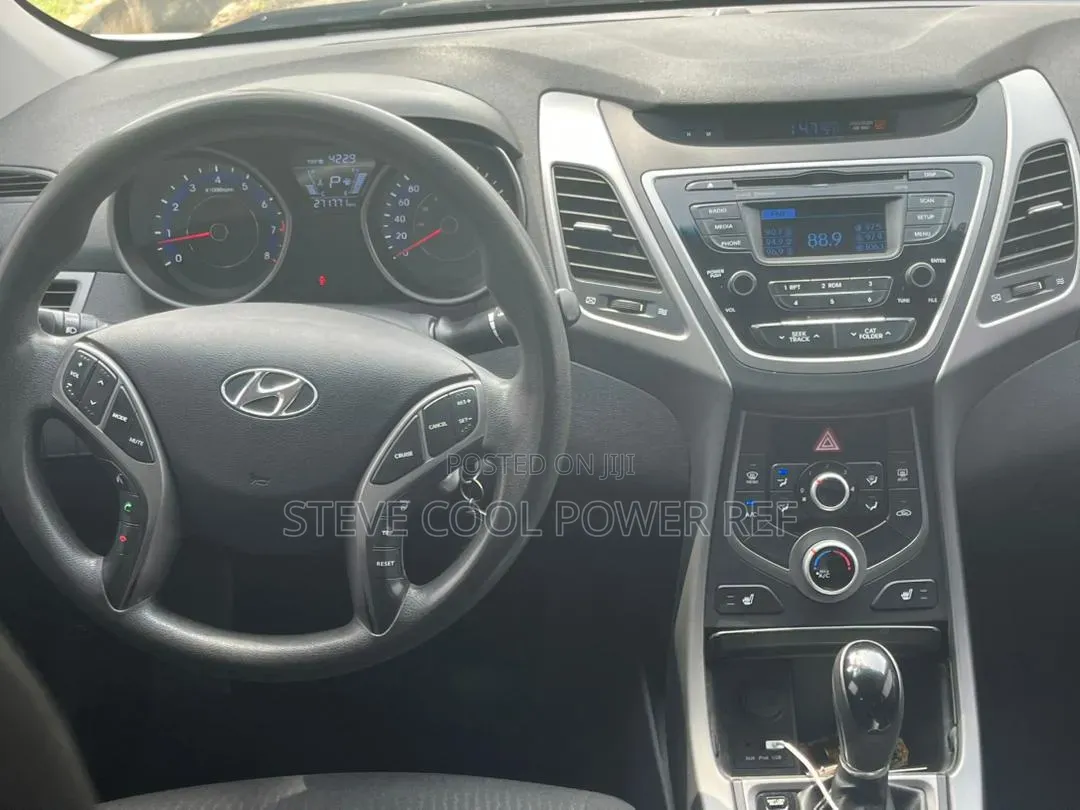Hyundai Elantra Sport 4dr Sedan (2.0L 4cyl 6A) 2015 Silver