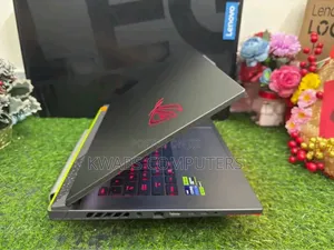 New Laptop Asus ROG Strix G17 32GB Intel Core i9 SSD 1T