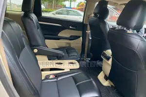 Toyota Highlander 2015 Silver