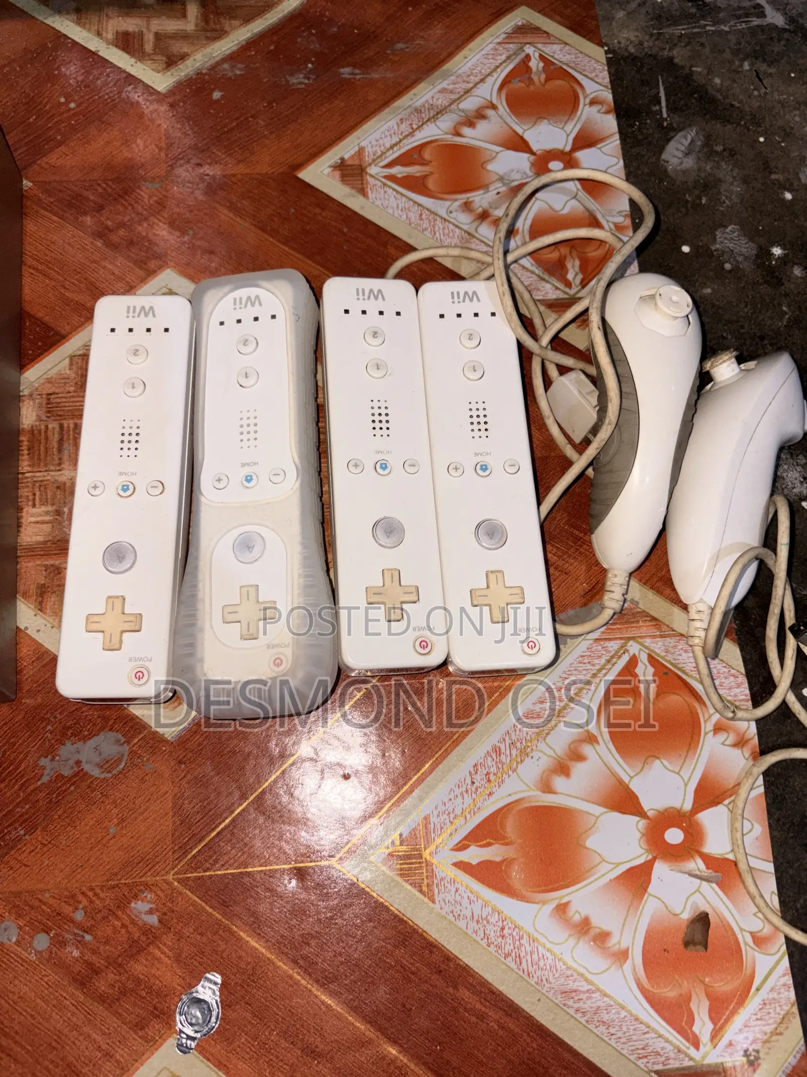 Nintendo Wii With 4 Controllers and 2 Joysticks