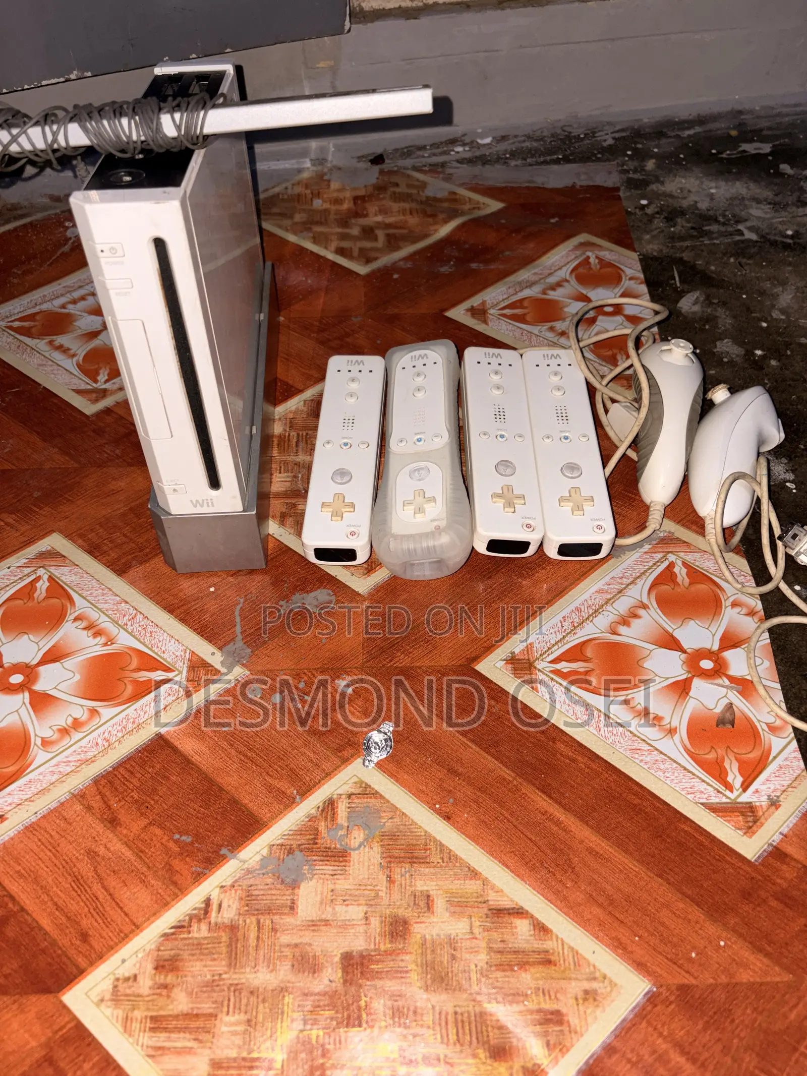 Nintendo Wii With 4 Controllers and 2 Joysticks
