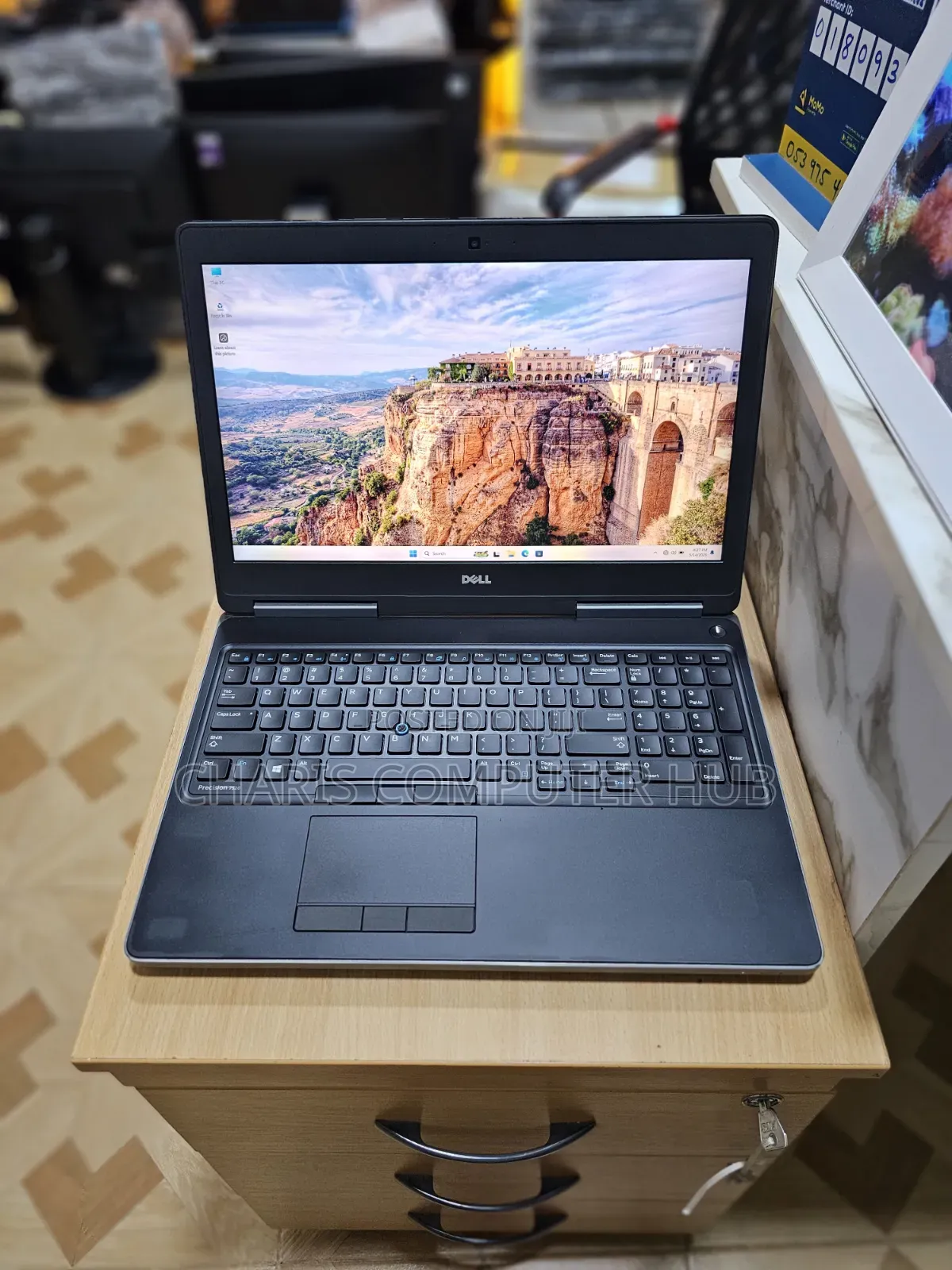 Laptop Dell Precision 7520 32GB Intel Xeon SSD 256GB